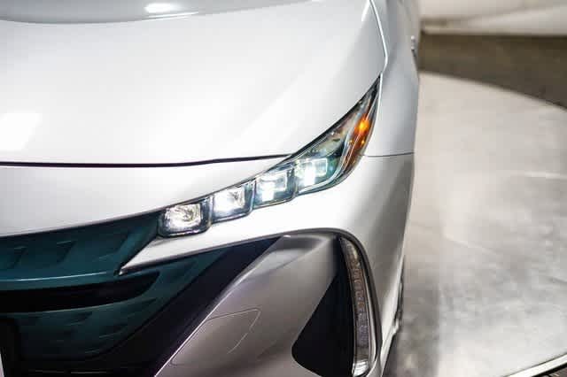 Thumbnail: 2017 Toyota Prius Prime - 4
