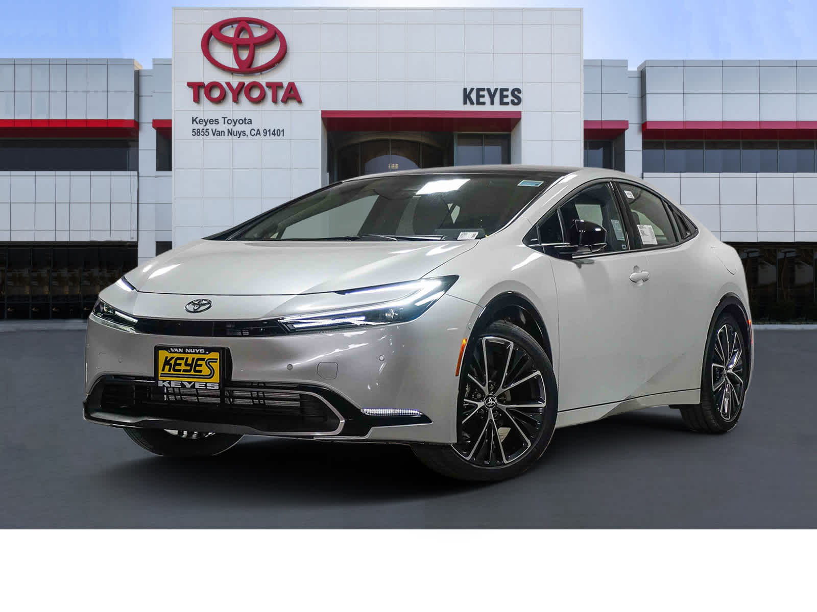2026 Toyota Prius Limited FWD's photo