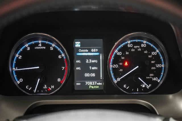 Thumbnail: 2017 Toyota RAV4 - 25