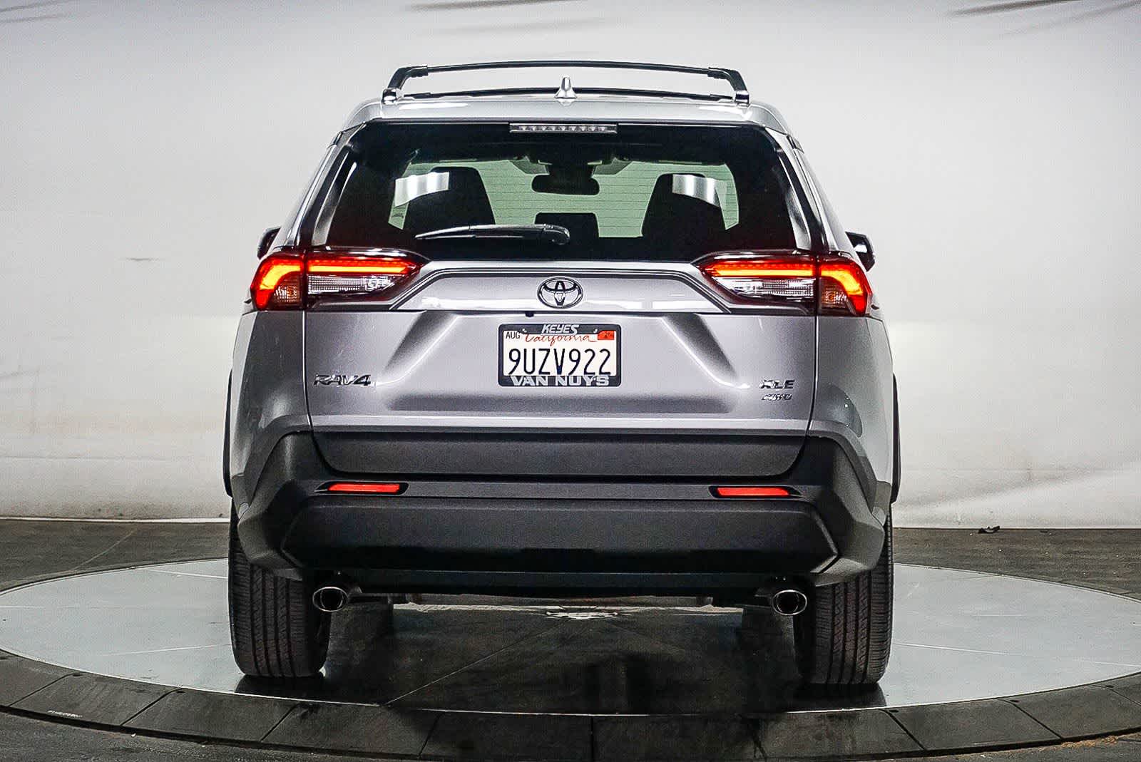 Thumbnail: 2025 Toyota RAV4 - 9