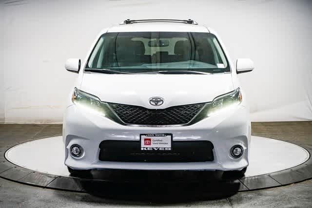 Thumbnail: 2015 Toyota Sienna - 7