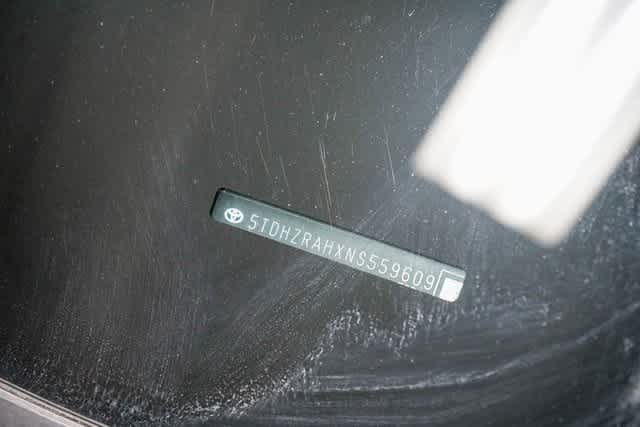 Thumbnail: 2022 Toyota Highlander - 31