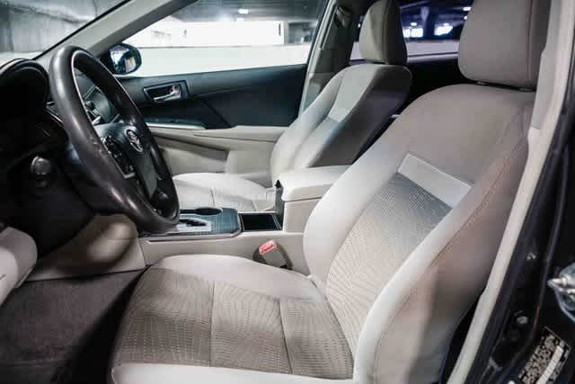 Thumbnail: 2013 Toyota Camry - 16