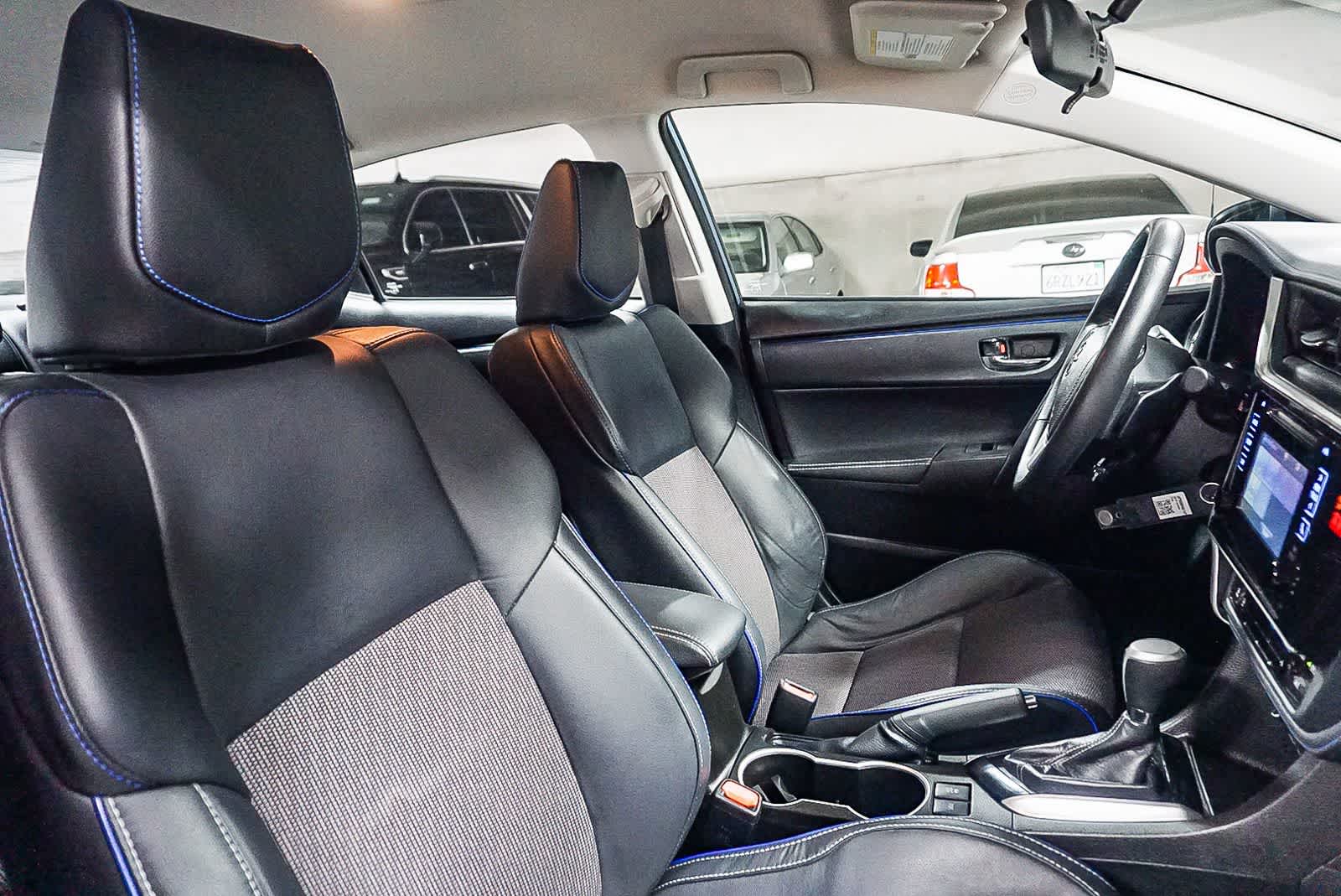 Thumbnail: 2018 Toyota Corolla - 16