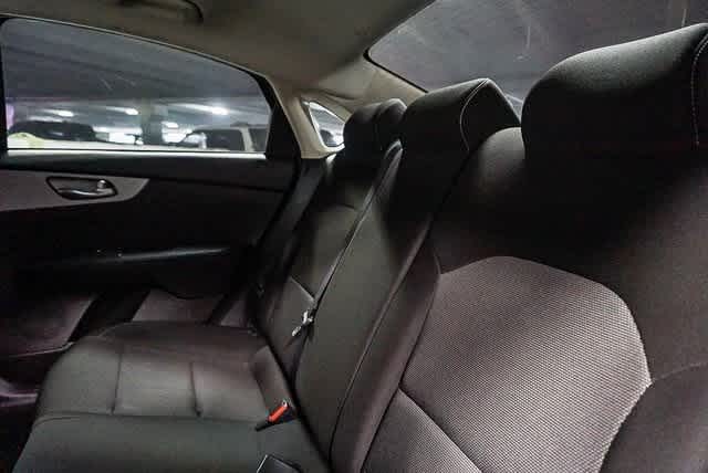 Thumbnail: 2023 Kia Forte - 18