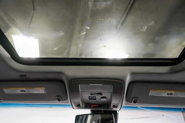 Thumbnail: 2015 Chevrolet Suburban - 16