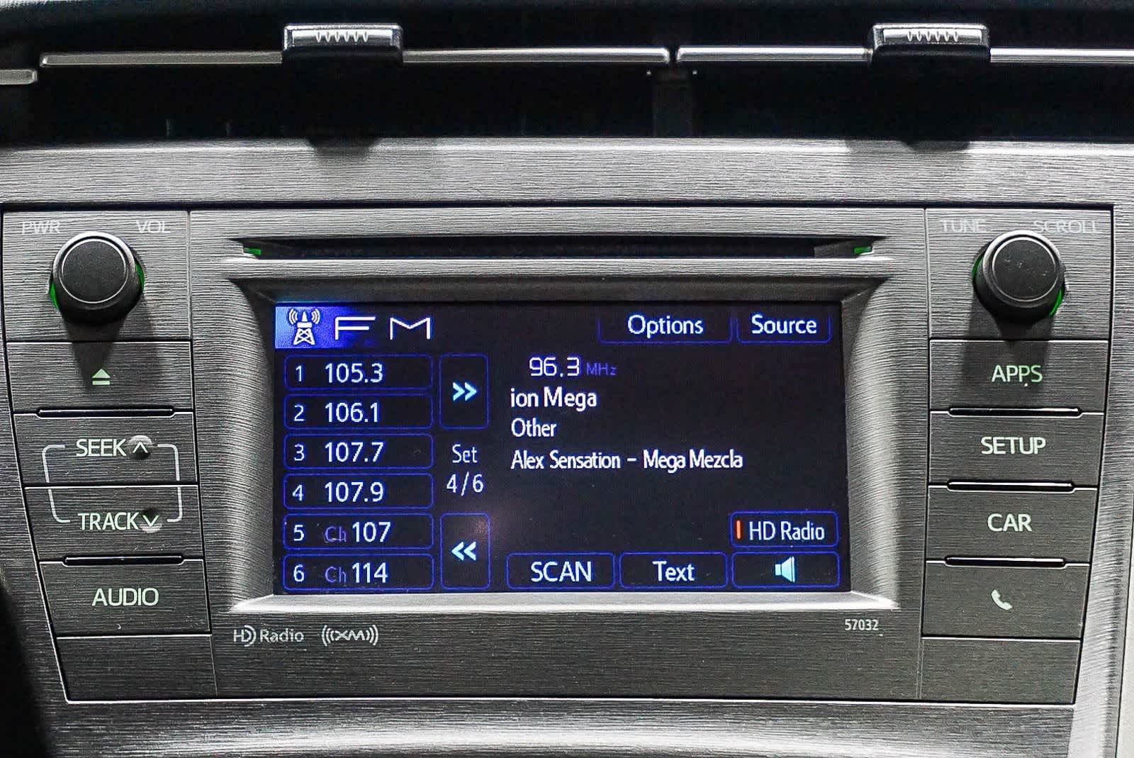 Thumbnail: 2013 Toyota Prius - 15