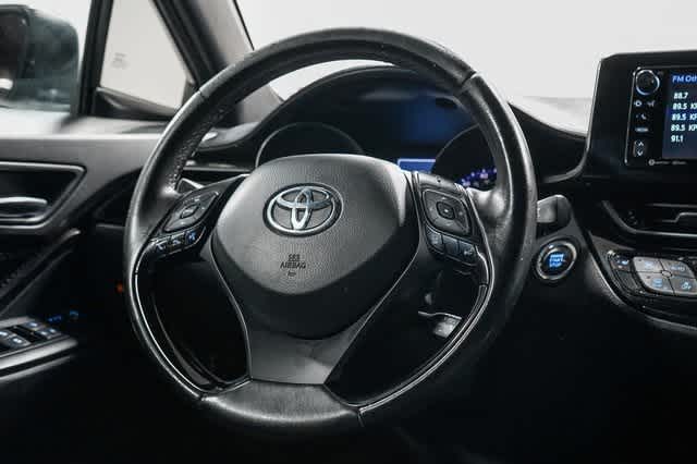 Thumbnail: 2018 Toyota C-HR - 16