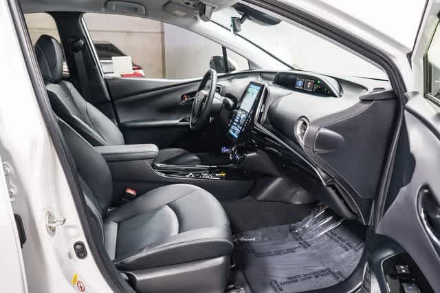 2022 Toyota Prius Prime XLE 17