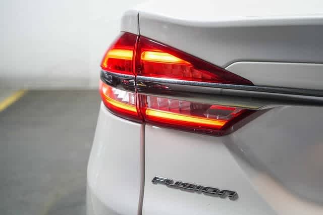 Thumbnail: 2018 Ford Fusion - 11