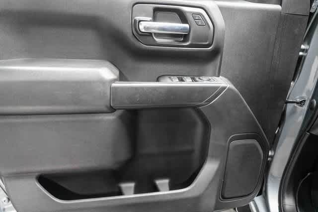 Thumbnail: 2023 Chevrolet Silverado 1500 - 22