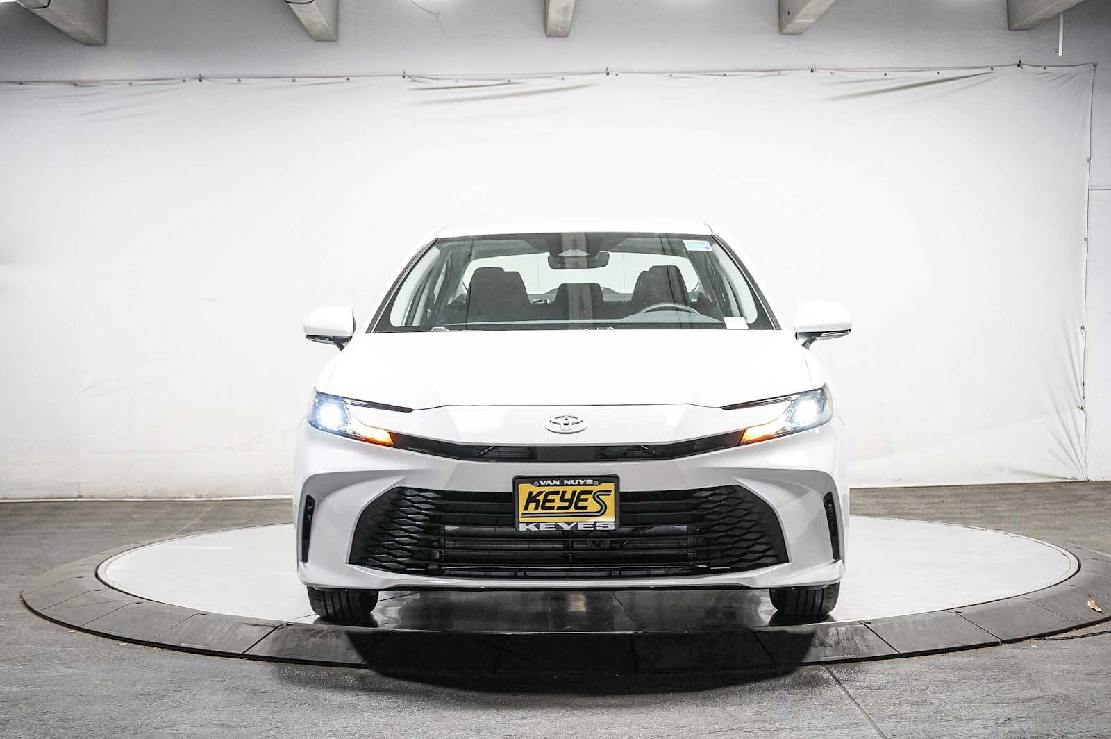 Thumbnail: 2025 Toyota Camry - 6