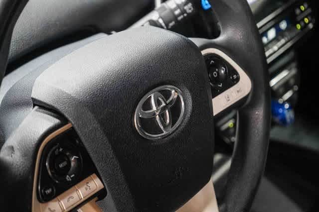 Thumbnail: 2017 Toyota Prius - 21