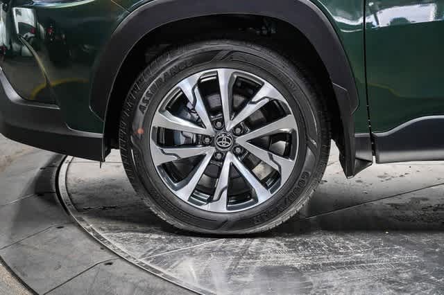 Thumbnail: 2023 Toyota Corolla Cross - 10
