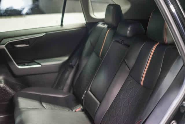 Thumbnail: 2020 Toyota RAV4 - 19