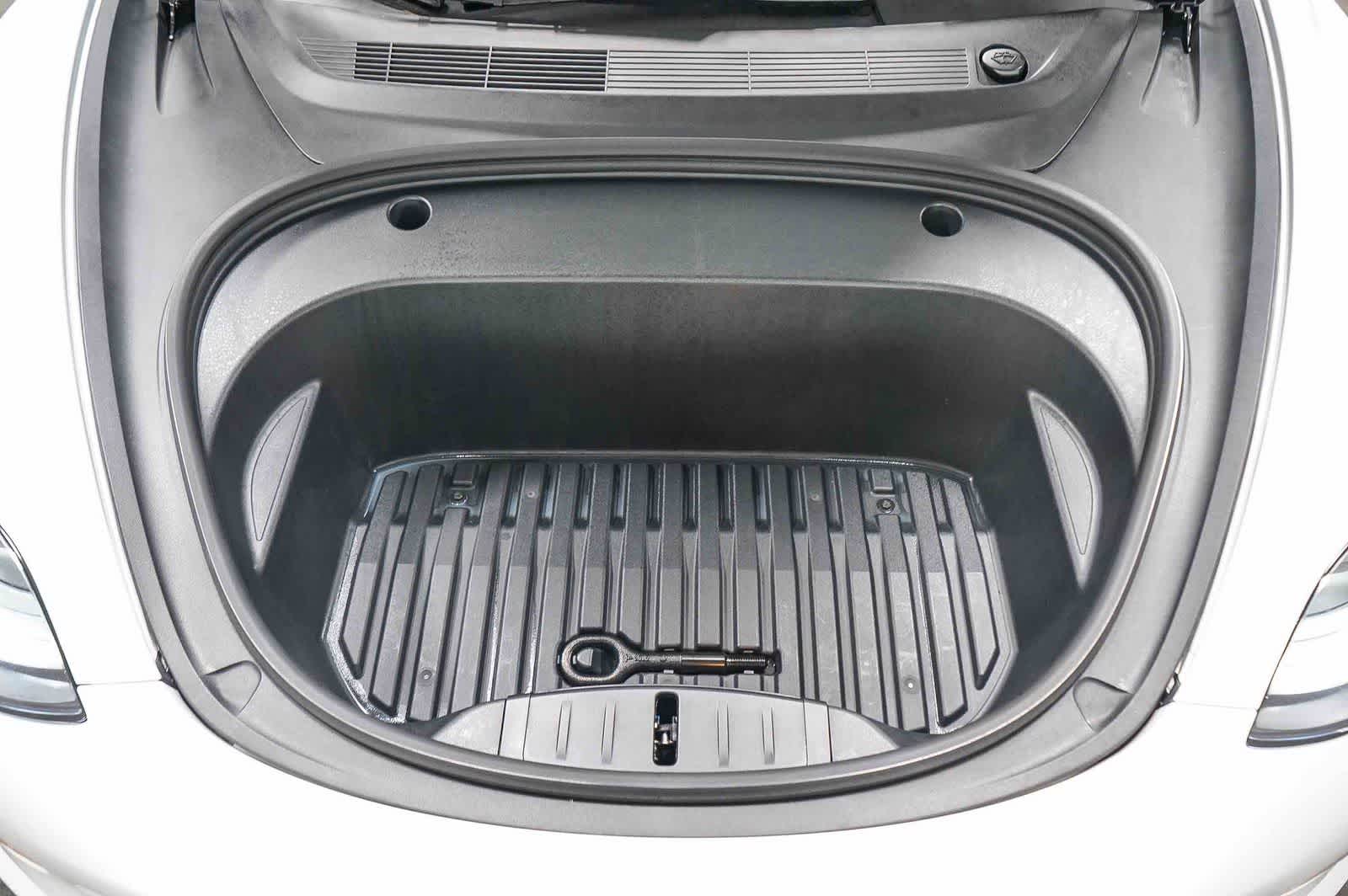 Thumbnail: 2021 Tesla Model 3 - 27