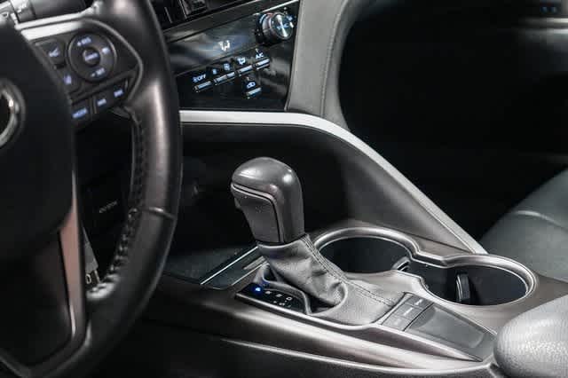 Thumbnail: 2023 Toyota Camry - 24