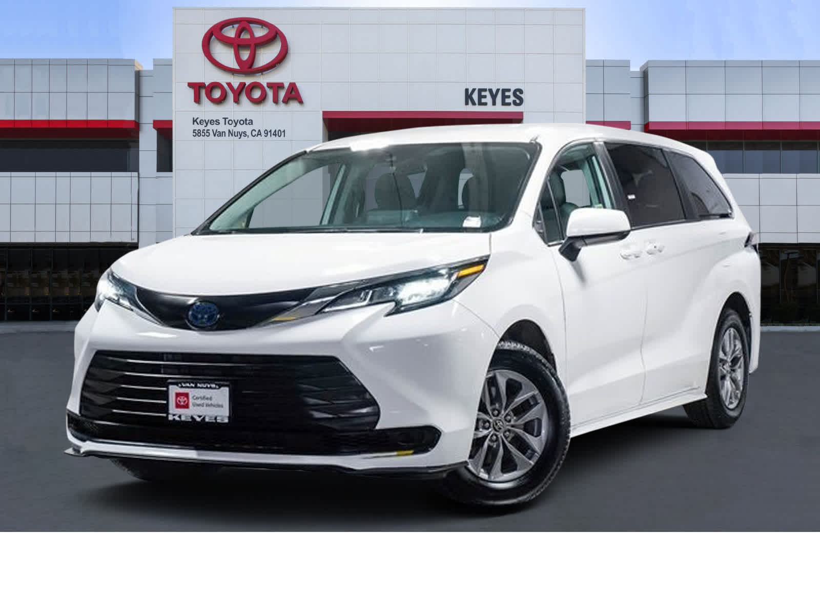 2023 Toyota Sienna LE -
                Van Nuys, CA