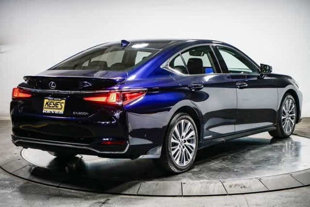 Used 2021 Lexus ES Sedan