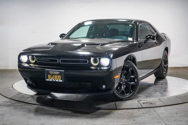 2015 Dodge Challenger SXT -
                  Van Nuys, CA