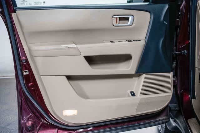 Thumbnail: 2013 Honda Pilot - 20