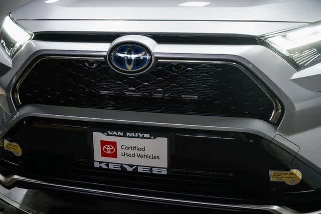 Thumbnail: 2022 Toyota RAV4 - 9