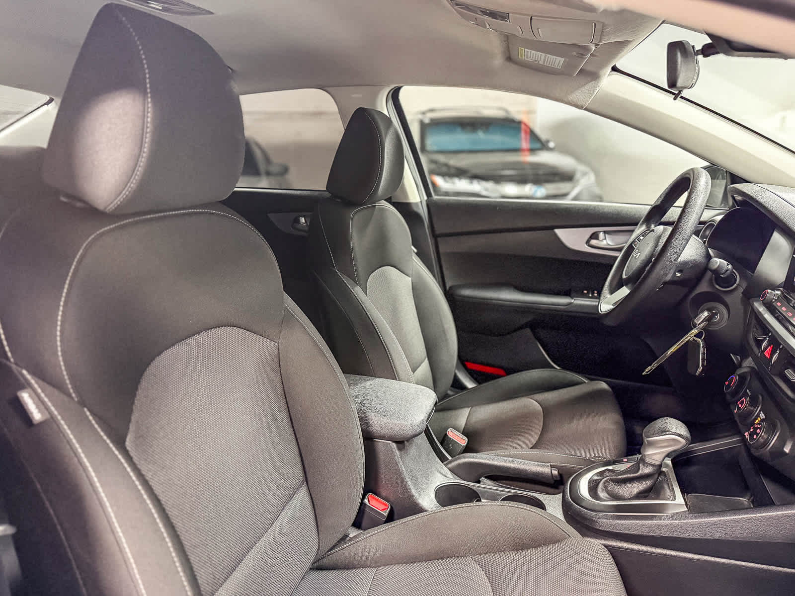 Thumbnail: 2024 Kia Forte - 16