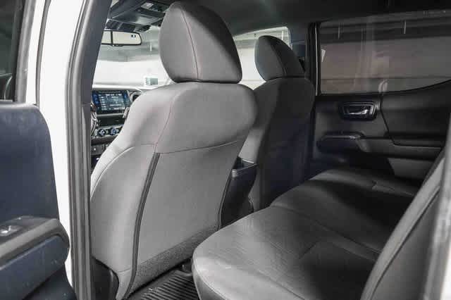 Thumbnail: 2018 Toyota Tacoma - 18