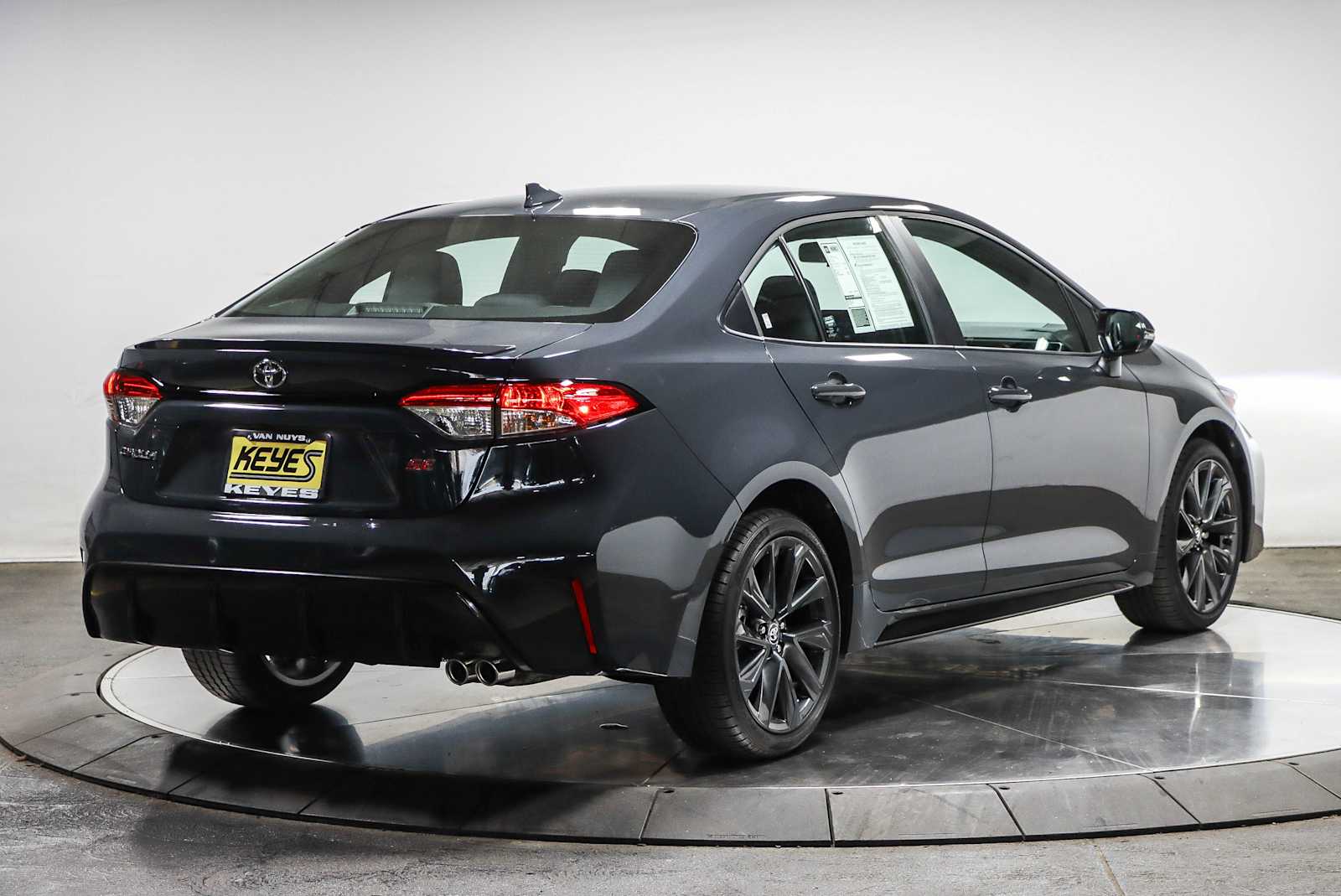 Thumbnail: 2025 Toyota Corolla - 4