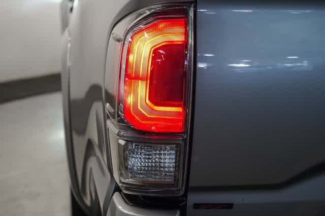 Thumbnail: 2022 Toyota Tacoma - 8
