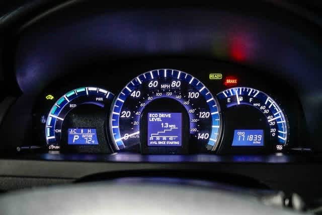 Thumbnail: 2013 Toyota Camry - 23