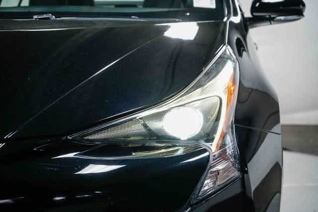 Thumbnail: 2016 Toyota Prius - 7