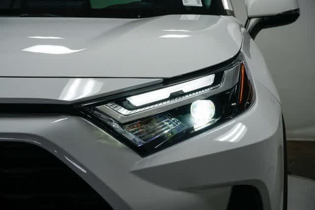 Thumbnail: 2024 Toyota RAV4 - 8