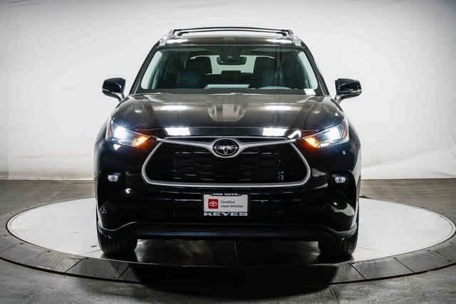 Thumbnail: 2023 Toyota Highlander - 6
