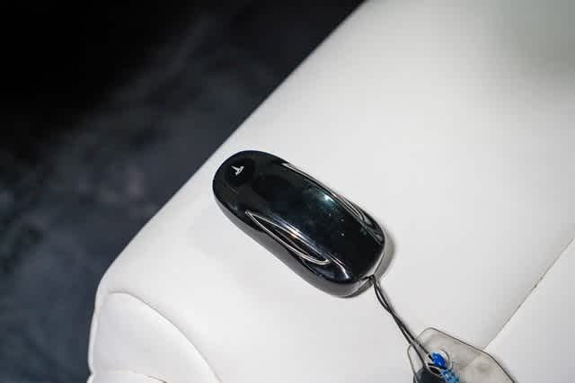 Thumbnail: 2018 Tesla Model X - 28