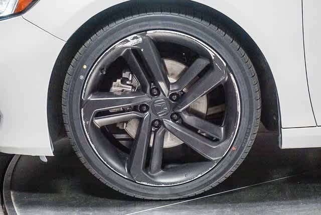 Thumbnail: 2019 Honda Accord - 9