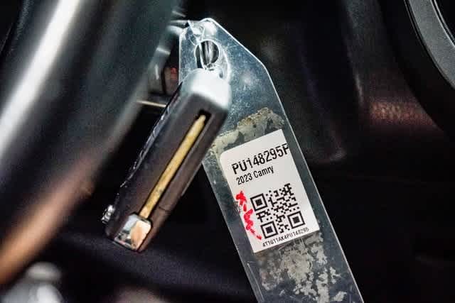 Thumbnail: 2023 Toyota Camry - 30