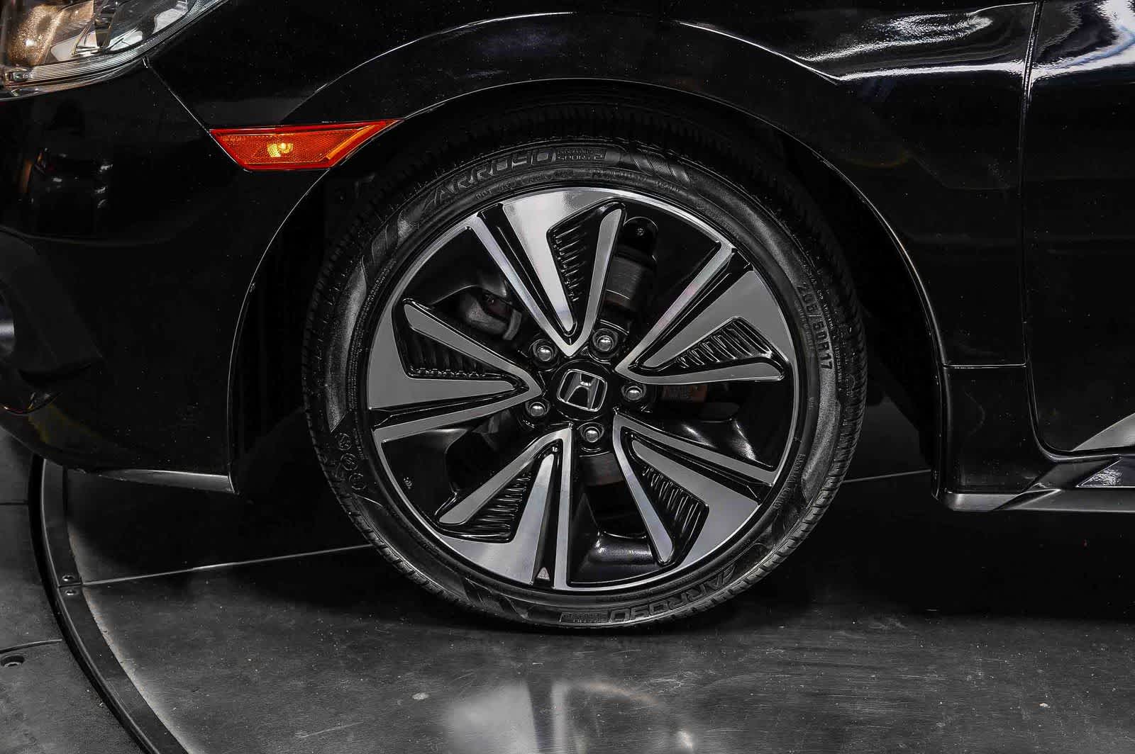 Thumbnail: 2018 Honda Civic - 9