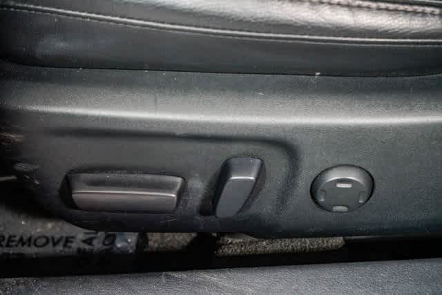 Thumbnail: 2016 Toyota Avalon - 21