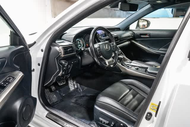 Thumbnail: 2017 Lexus IS - 18