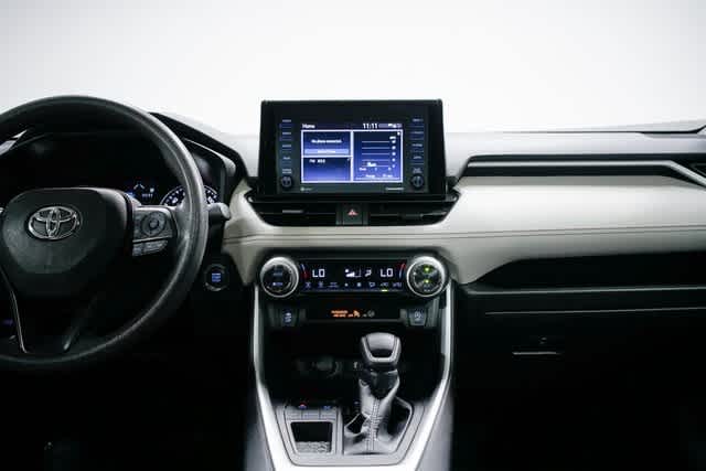 Thumbnail: 2022 Toyota RAV4 - 14