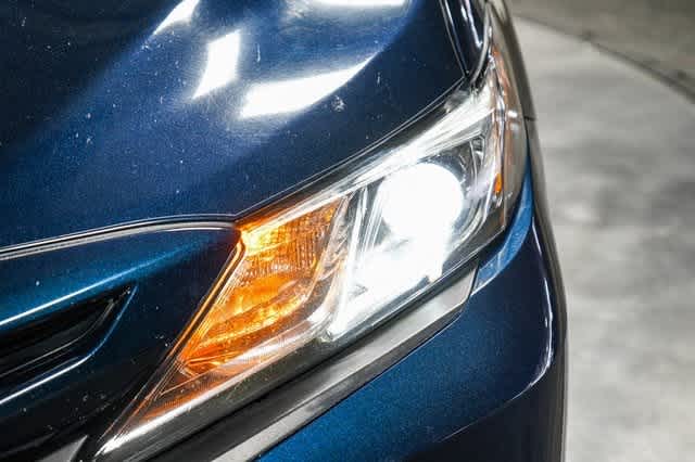 Thumbnail: 2018 Toyota Camry - 8