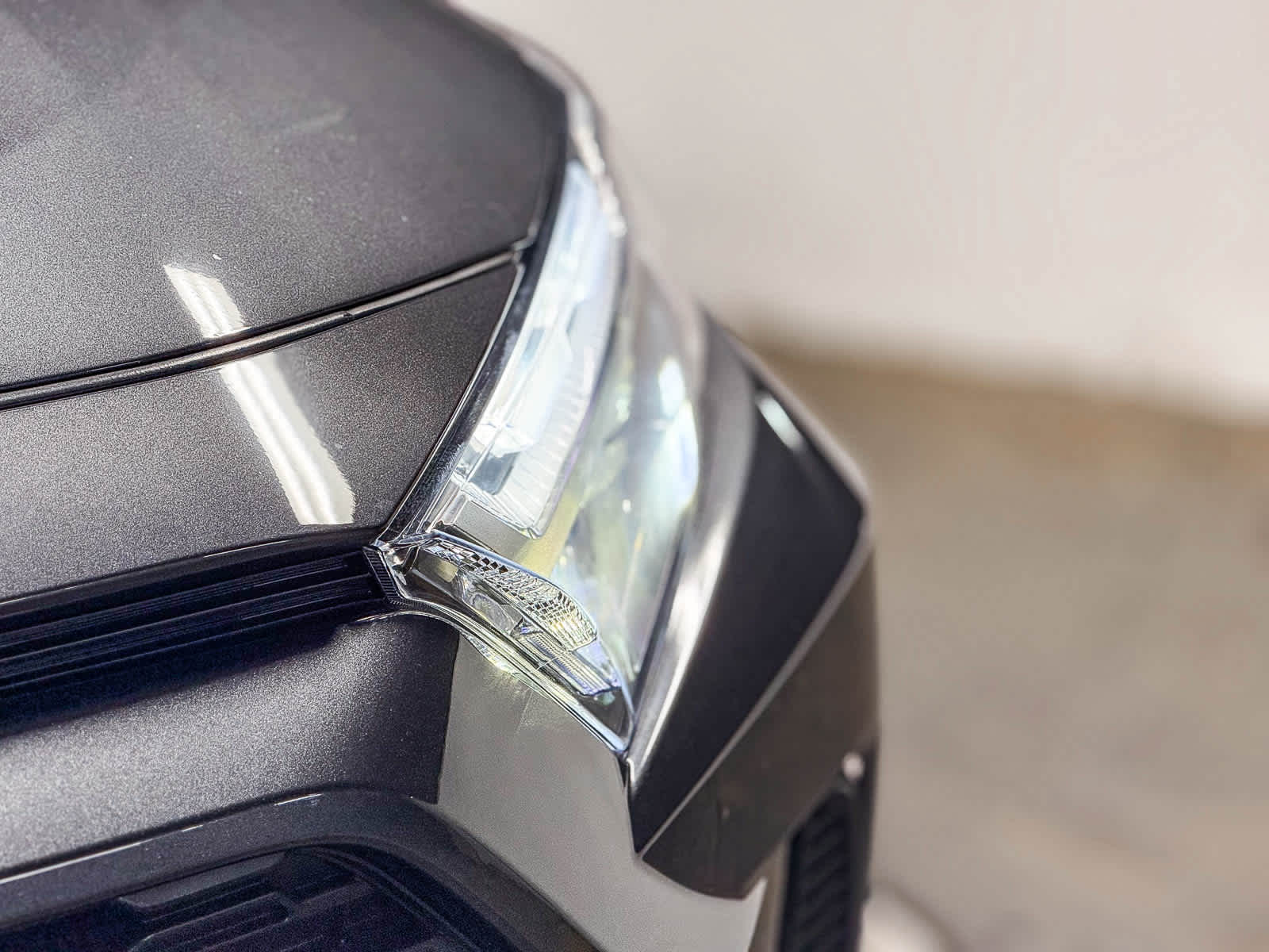 Thumbnail: 2025 Toyota RAV4 - 8
