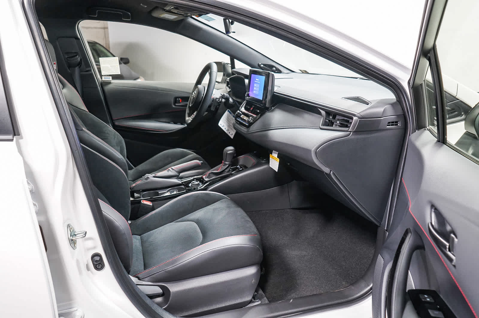 2025 Toyota GR Corolla Premium 18