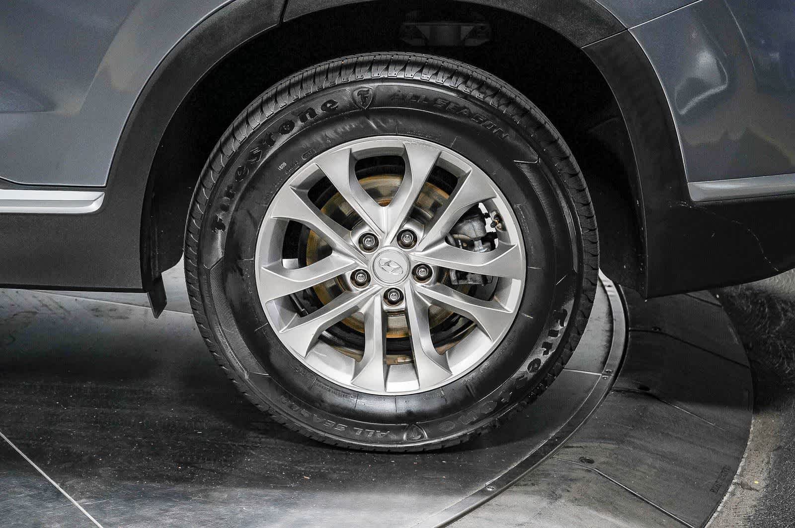 Thumbnail: 2019 Hyundai Santa Fe - 10