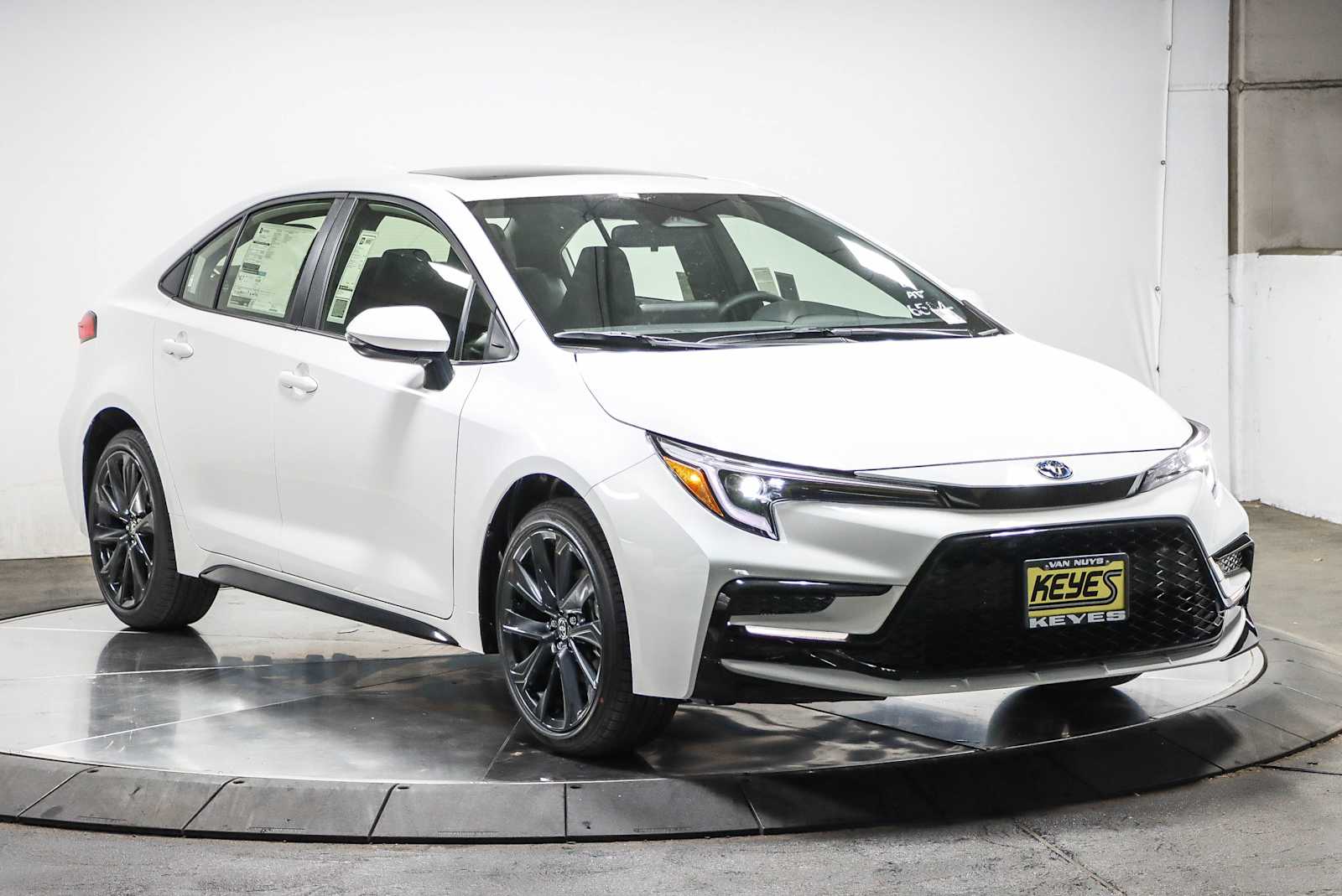 Thumbnail: 2025 Toyota Corolla - 5