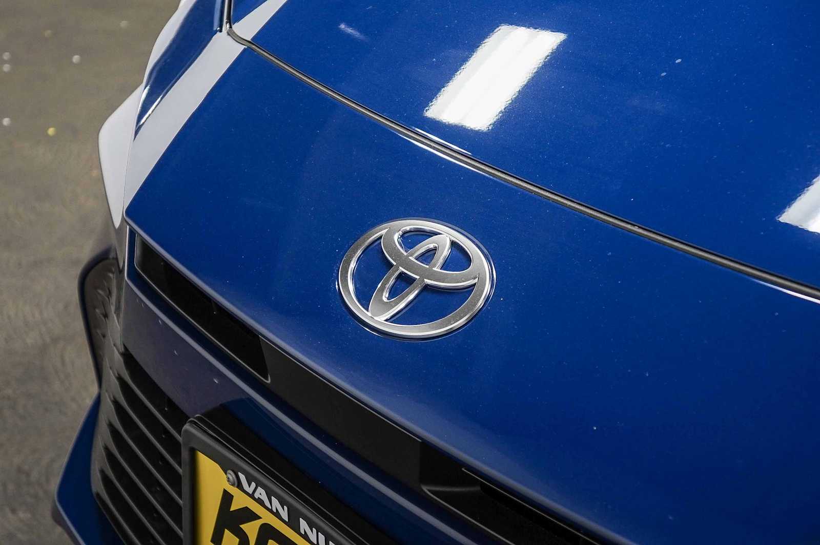 Thumbnail: 2026 Toyota Camry - 9