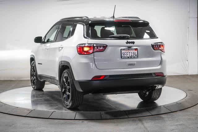 Thumbnail: 2022 Jeep Compass - 2