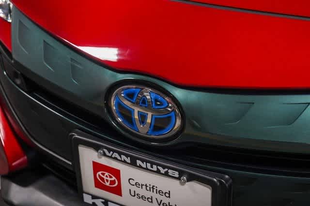 Thumbnail: 2017 Toyota Prius Prime - 9
