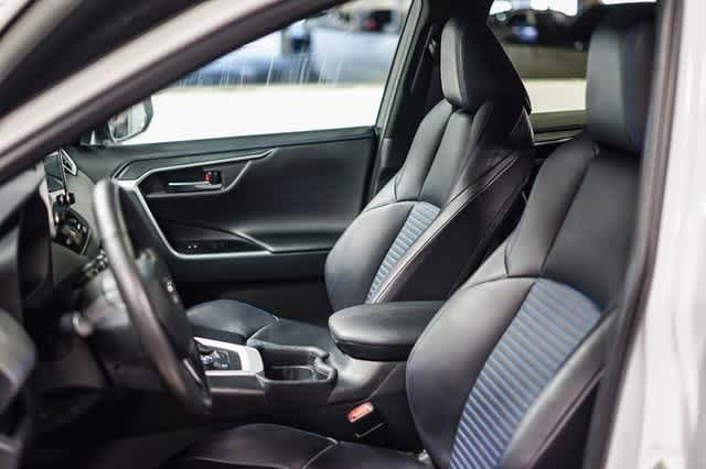 Thumbnail: 2019 Toyota RAV4 - 19